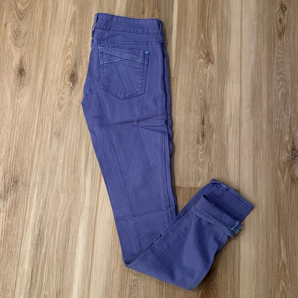 Guess purple skinny jeans